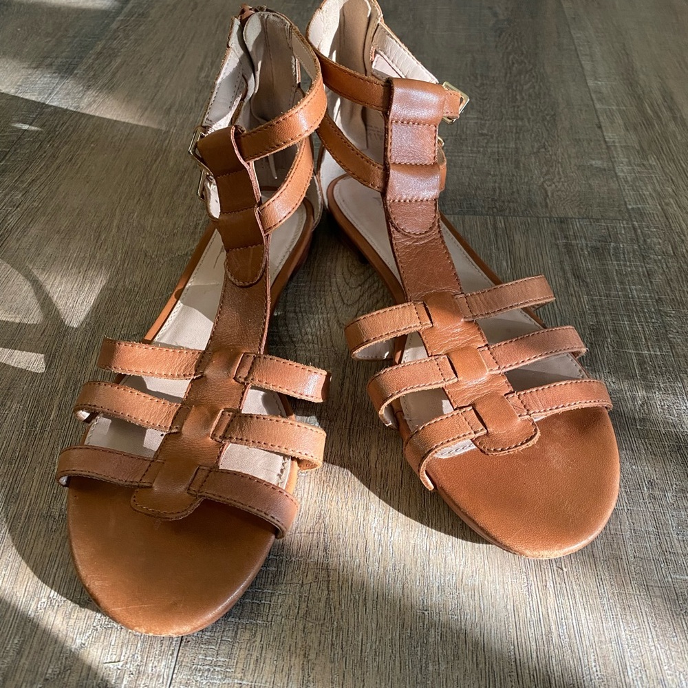 Strappy Roman sandal flats